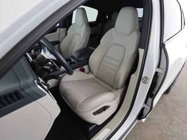 Porsche Cayenne III E-Hybrid Coupé — photo 13
