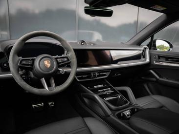 Porsche Cayenne III S Coupé — photo 16