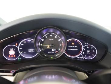 Porsche Cayenne III E-Hybrid Coupé — photo 20