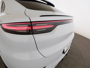 Porsche Cayenne III E-Hybrid Coupé — photo 23