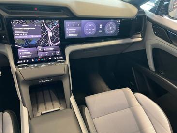 Porsche Cayenne E4 Turbo Electric — photo 32