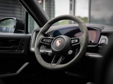 Porsche Cayenne III S Coupé — photo 32