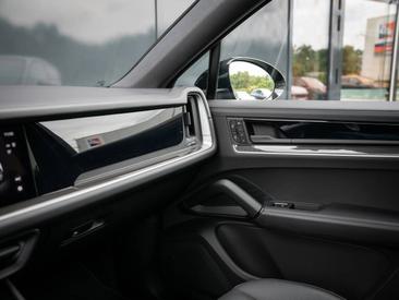 Porsche Cayenne III S Coupé — photo 40
