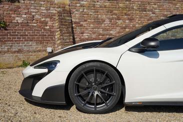 McLaren 675LT — photo 12