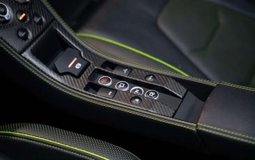 McLaren 675LT Spider — photo 9