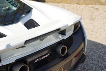 McLaren 675LT — photo 36