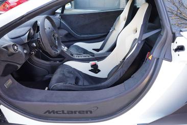 McLaren 675LT — photo 47