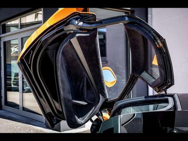 McLaren 720S — photo 9