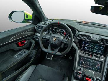 Lamborghini Urus Performante — photo 11