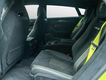 Lamborghini Urus Performante — photo 21