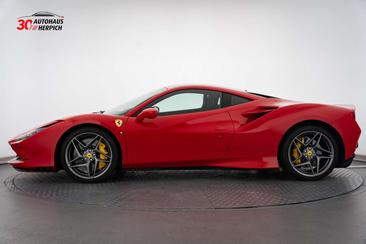 Ferrari F8 Tributo — photo 2