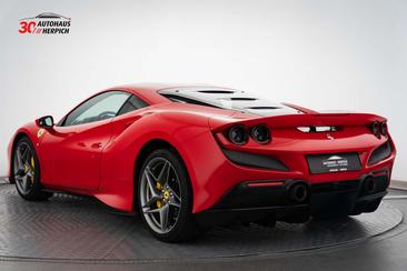 Ferrari F8 Tributo — photo 3