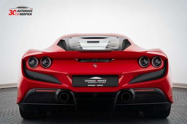 Ferrari F8 Tributo — photo 4