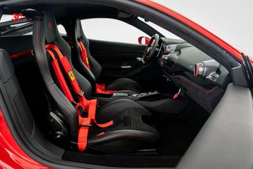 Ferrari F8 Tributo — photo 17