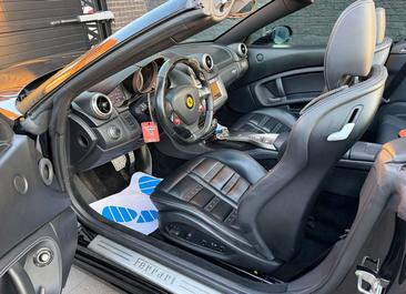Ferrari California — photo 9