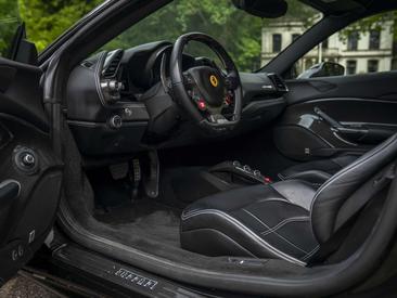 Ferrari 488 GTB — photo 7