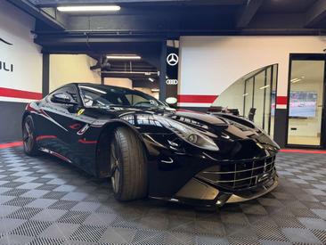 Ferrari F12 Berlinetta — photo 4