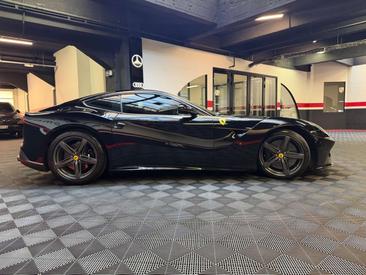 Ferrari F12 Berlinetta — photo 5