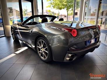 Ferrari California — photo 3