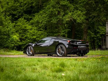 Ferrari 488 GTB — photo 31