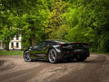 Ferrari 488 GTB — photo 33