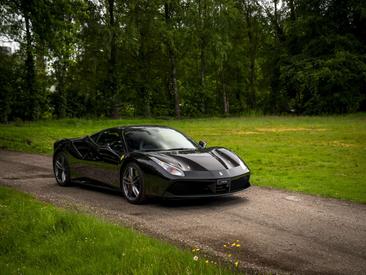 Ferrari 488 GTB — photo 37