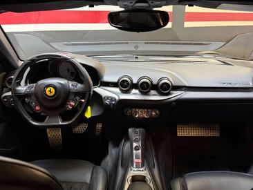 Ferrari F12 Berlinetta — photo 36