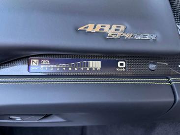 Ferrari 488 Spider — photo 8