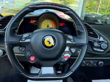 Ferrari 488 Spider — photo 14