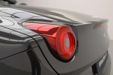 Ferrari California T — photo 7