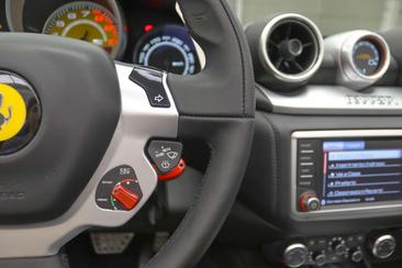 Ferrari California T — photo 13