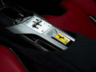 Ferrari 12 Cilindri — photo 13