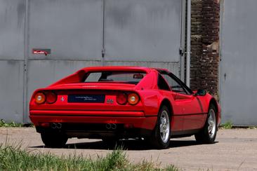 Ferrari 328 GTS — photo 4