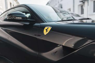 Ferrari F12 Berlinetta — photo 27