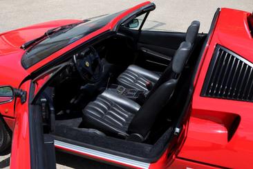 Ferrari 328 GTS — photo 9