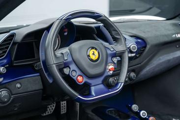 Ferrari 488 Spider — photo 17