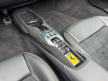 Ferrari 296 GTS — photo 14