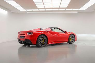 Ferrari 488 Spider — photo 3