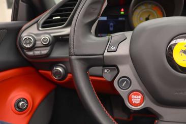 Ferrari 488 Spider — photo 10