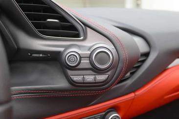 Ferrari 488 Spider — photo 16