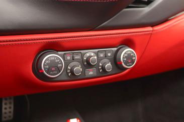 Ferrari 488 Spider — photo 17
