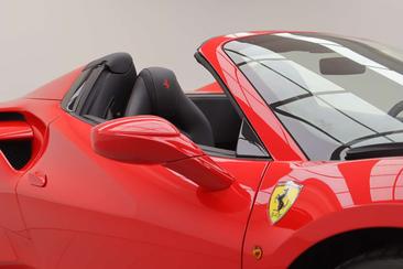 Ferrari 488 Spider — photo 27