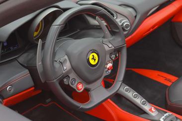 Ferrari 488 Spider — photo 30