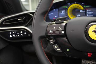 Ferrari 296 GTS — photo 10
