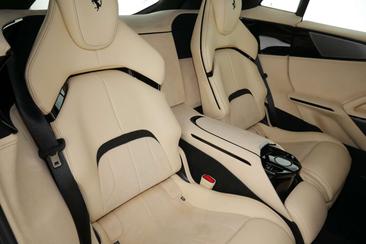 Ferrari Purosangue — photo 7