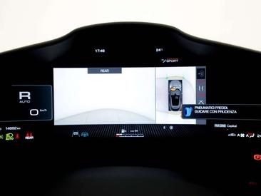 Ferrari Purosangue — photo 13