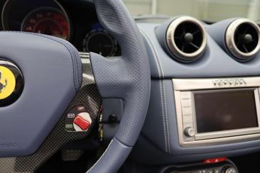 Ferrari California — photo 11