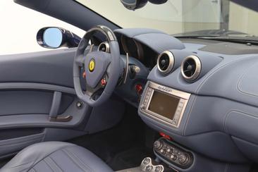 Ferrari California — photo 20