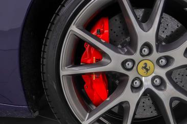 Ferrari California — photo 24