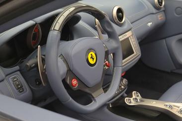 Ferrari California — photo 28